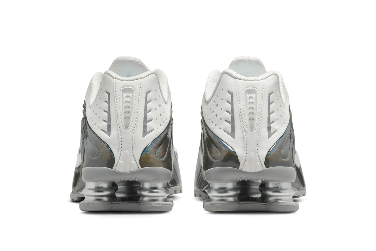 Nike Women Shox R4 "Hydrangeas" Metallic Silver
