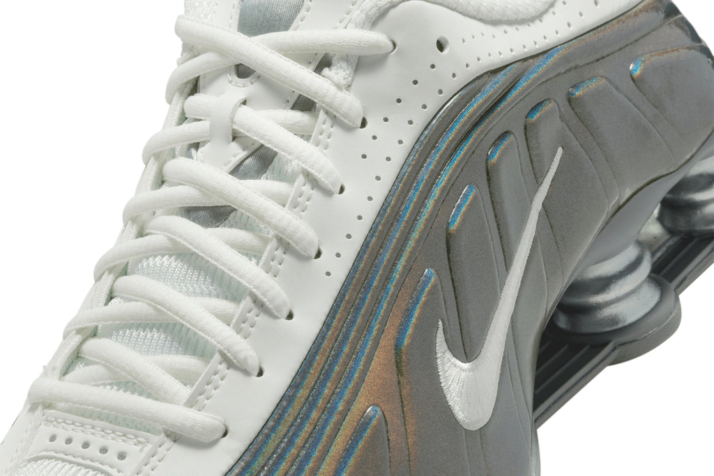 Nike Women Shox R4 "Hydrangeas" Metallic Silver