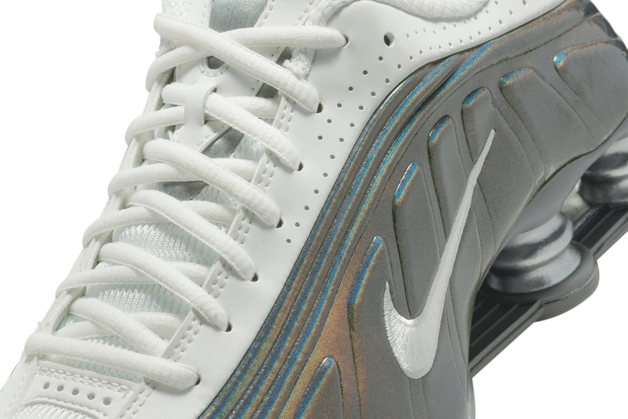 Nike Women Shox R4 "Hydrangeas" Metallic Silver