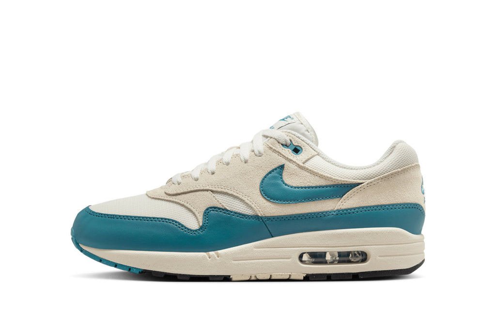 Nike Air Max Essential "Soft Pearl & Smoky Blue"