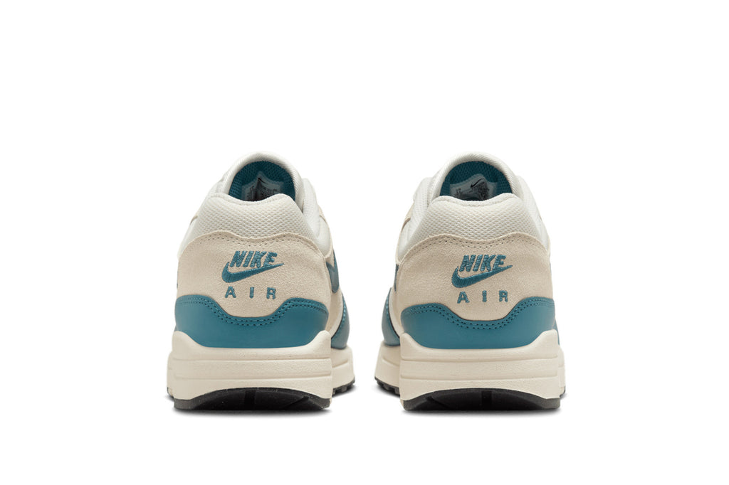 Nike Air Max Essential "Soft Pearl & Smoky Blue"