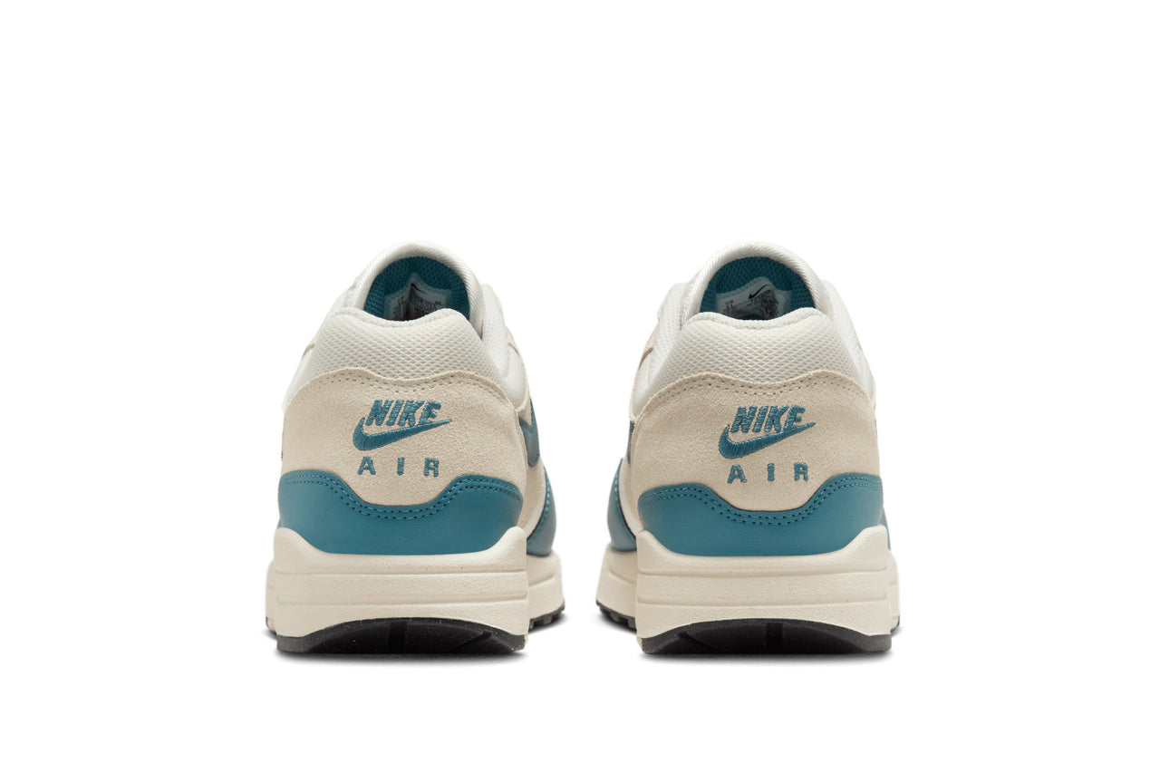 Nike Air Max Essential "Soft Pearl & Smoky Blue"