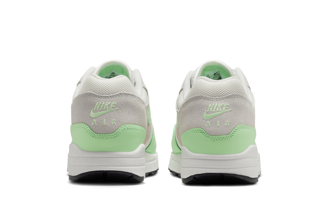 Nike Air Max Essential "Vapour Green"