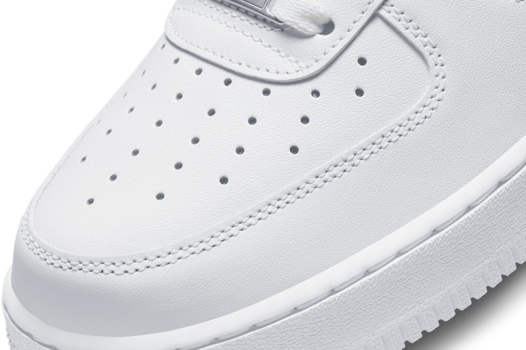 Nike Air Force 1 Low "Triple White"