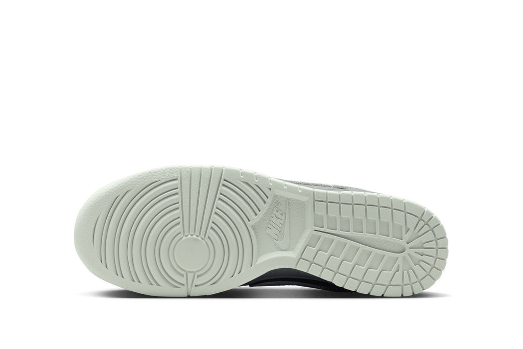 Nike Dunk Low Retro "Barely Grey"
